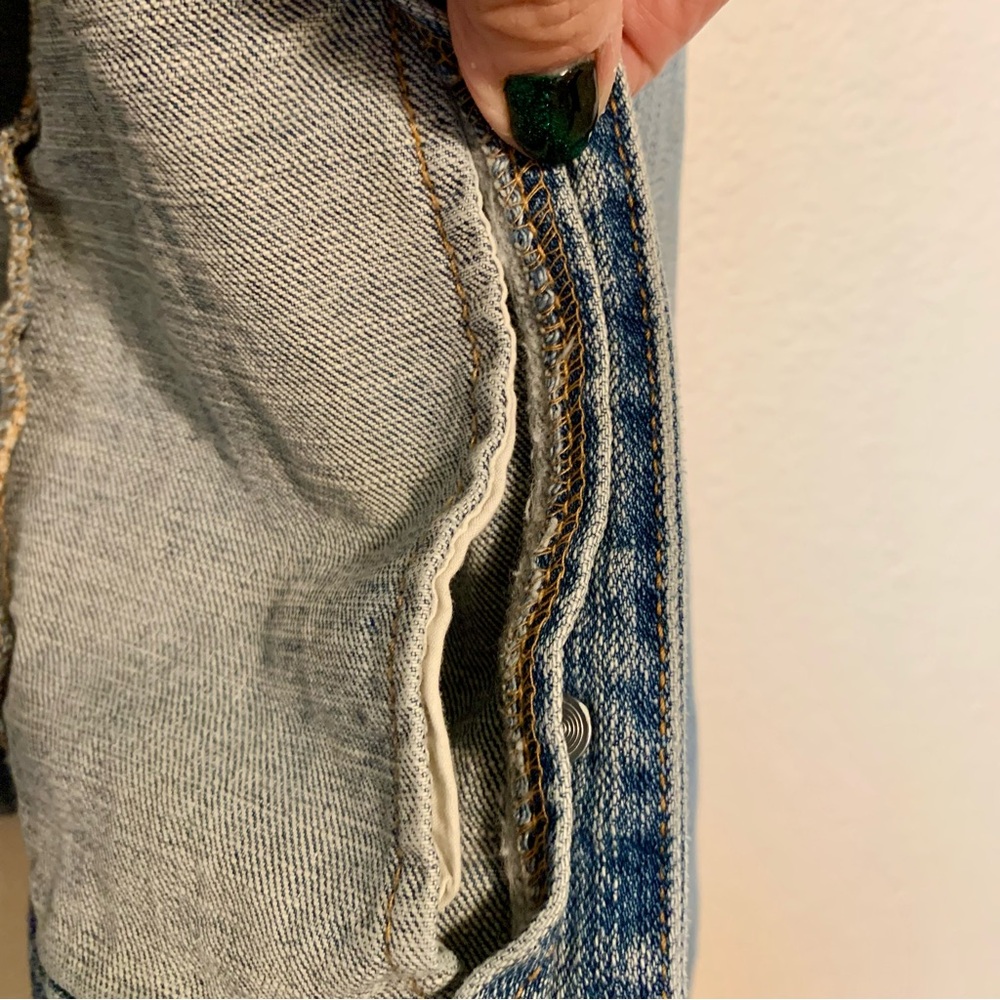 Vintage 90’s Y2K Disney Store Mickey Mouse Denim Jean Jacket Blue Size Medium - Picture 14 of 16